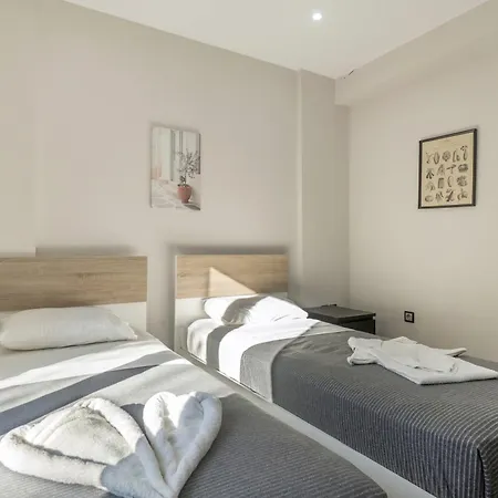 Апартаменты Euphoria Ликсури