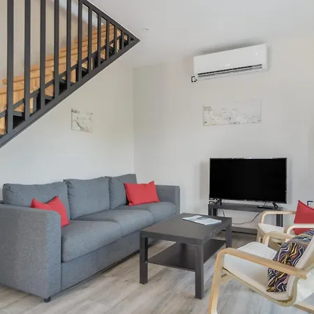 Апартаменты Euphoria Ликсури